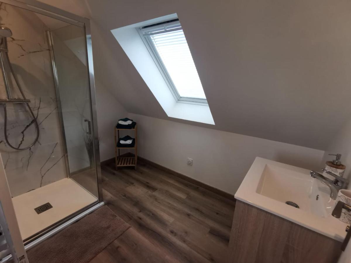 Les Pommiers Duplex Cosy Tout Confort Dans Maison Neuve Avec Terrasse Entree Independante 5 Mn De Bayeux Et 10 Mn Plage Du Debarquement Sommervieu Luaran gambar